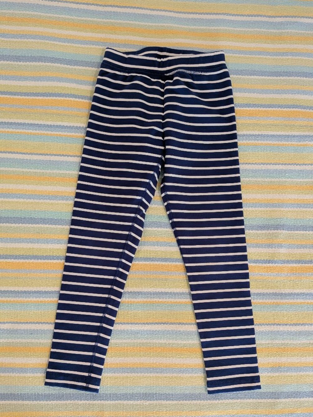⭐ Hanna Andersson navy striped terry pants size 6-7